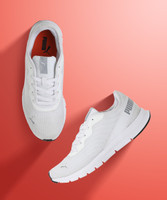 PUMA Hustle V2 Running Shoes For Men(White)