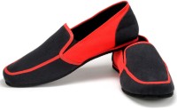 Funk Perry Black and Red Canvas Shoes For Men(Red, Black)