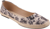 Adorn Bellies(Black, Beige) RS.394.00
