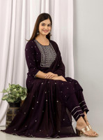 Kriska Women Kurta Pant Dupatta Set