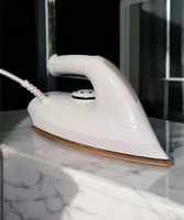 dobu-G Hawk 1000 W Dry Iron(White)
