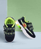 Miss & Chief Boys Velcro Running Shoes(Green)