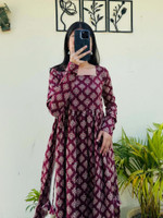 Himora Women Printed Anarkali Kurta(Maroon)