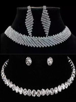 TIGENECY Diamond Gold-plated Plated Alloy Necklace Set Diamond Brass Plated Brass Necklace Set