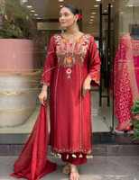 PRASAANCREATION Women Kurta Pant Dupatta Set