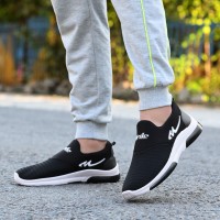 BIRDE Stylish Comfortable Lightweight, Breathable Walking Shoes For Men Loafers For Men(Black)