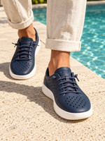 CROCS Inmotion Casuals For Men(Blue , 4)