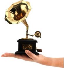 HALF PIZZA ARTS Brass Gramophone Image