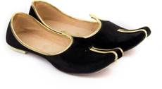 Tashi Stylish Black Velvet Jutti Jutis(Black) Image