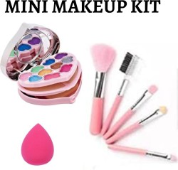 Mini Makeup Kit * NEW *