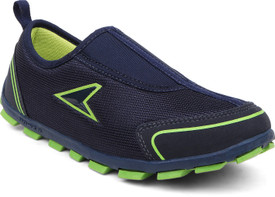 bata womens walking shoes