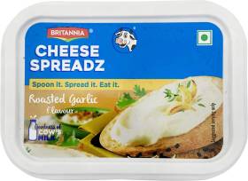 BRITANNIA Roasted Garlic Processed cheese Spread