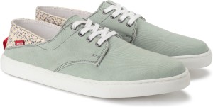 levi's prelude sneakers