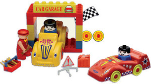Peacock Kinder Blocks-Car Garage