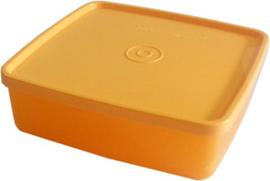 Tupperware - 600 ml Plastic Food Storage