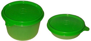 Tupperware - 630 ml Plastic Food Storage