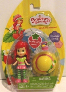 Hasbro Strawberry Shortcake Celebrate Spring Smells Berry Sweet