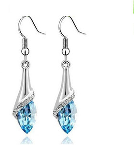 University Trendz Univ_E075 Crystal Alloy Dangle Earring