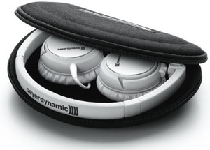 Beyerdynamic Sealed Overhead Headphone Portable Dtx 501 P Wh (Japan Import) Headphones