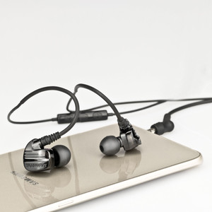 Brainwavz XFIT XF-200 In-Ear Sport Earbuds Noise Isolating Earphones Stereo Headphones Remote & Microphone (Black) Wired Headset With Mic