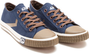 lancer canvas shoes for men