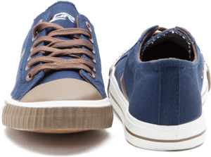 Lancer Canvas Shoes For Men Best Price 