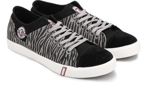 lee cooper canvas sneakers
