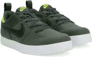 nike liteforce iii myntra