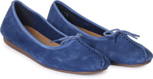 clarks freckle ice navy blue
