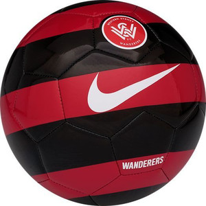 Retail World wanderes red Football - Size: 5