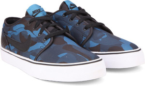 nike toki low blue