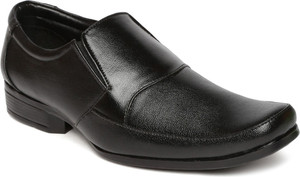 Paragon Formal Shoes Price in India 