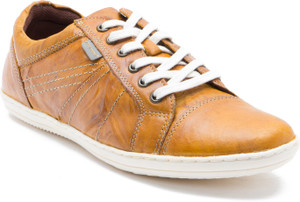 red tape tan sneakers