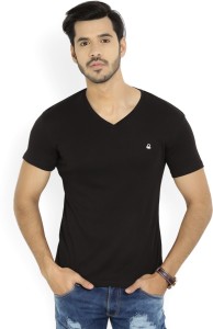 united colors of benetton solid men v-neck black t-shirt 17P3C78J1202I100