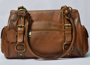 Purse with lots of online pockets