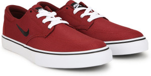 Buy TEAM RED BLACK WHITE Color NIKE SB CLUTCH Sneakers