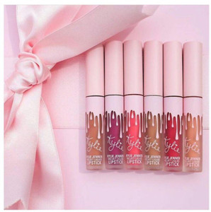 Kylie Jenner Kylie Heart Shape 20 Ml Multicolor Best Price In India