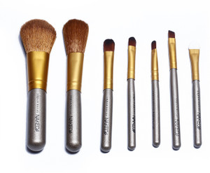 Urban Decay Makeup Brushes Set Of 7 Pcs For Cosmetic Application