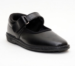 Action shoes for best sale girl