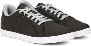 Reebok tread shop max sneakers white
