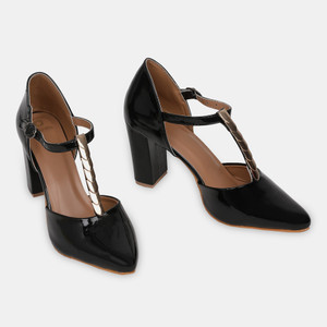 cara mia shoes brand