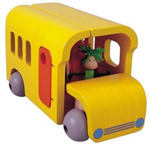 Plan toys 2025 school bus