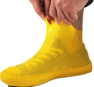 Raincoat for shoes shop