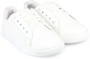 mia sneakers