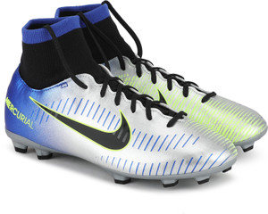 Nike football hotsell shoes for boys