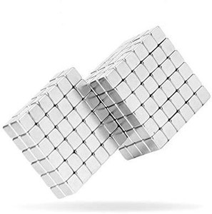 Magnetic square blocks top