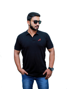UOMO Solid Men's Polo Neck Black T-Shirt