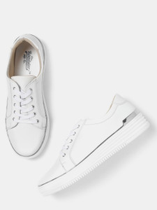 Roadster sneakers for hotsell women