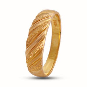 P.N.Gadgil Jewellers Designer Waves Wedding Band 22kt Yellow Gold ring Price in India Buy P.N.Gadgil Jewellers Designer Waves Wedding Band 22kt Yellow Gold ring online at Flipkart