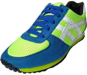 Track star store shoes price